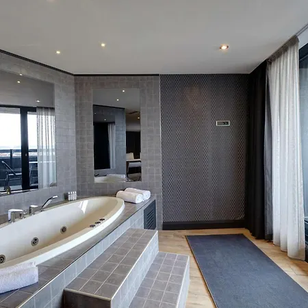 מלון Nova Vista Centrum Eskisehir, A Member Of Radisson Individuals אסקיסהיר